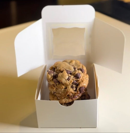 Sea Salt Chocolate Chip Cookies (6)