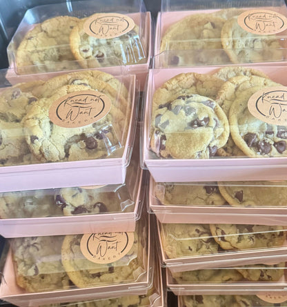Sea Salt Chocolate Chip Cookies (6)